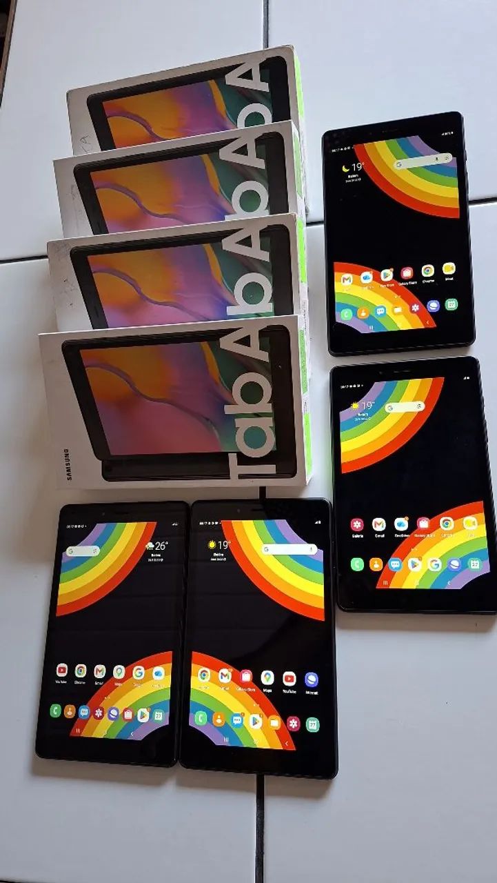 4 Tablet Samsung Tab A NA Caixa pega chip 4G faz Ligacao 32Gbs , 8 polegadas 500 CADA