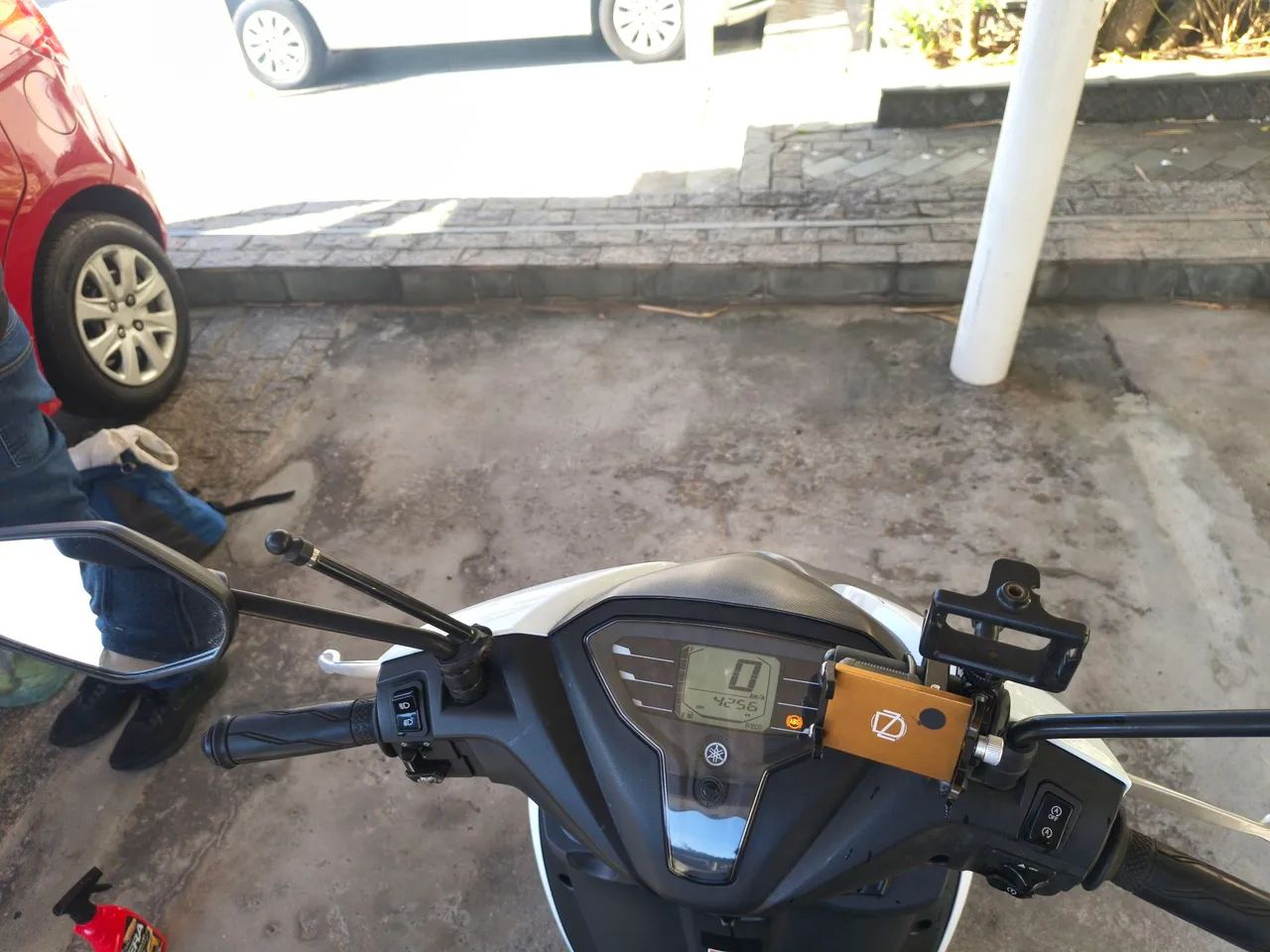 Fluo 125  - Foto 5
