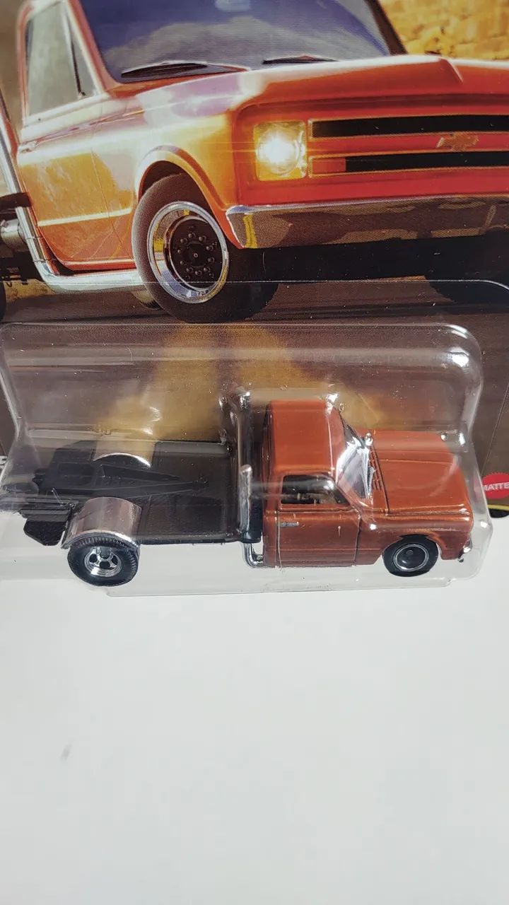 Hot Wheels Premium - 1967 Chevy C10 Custom - Velozes e Furiosos - Foto 2