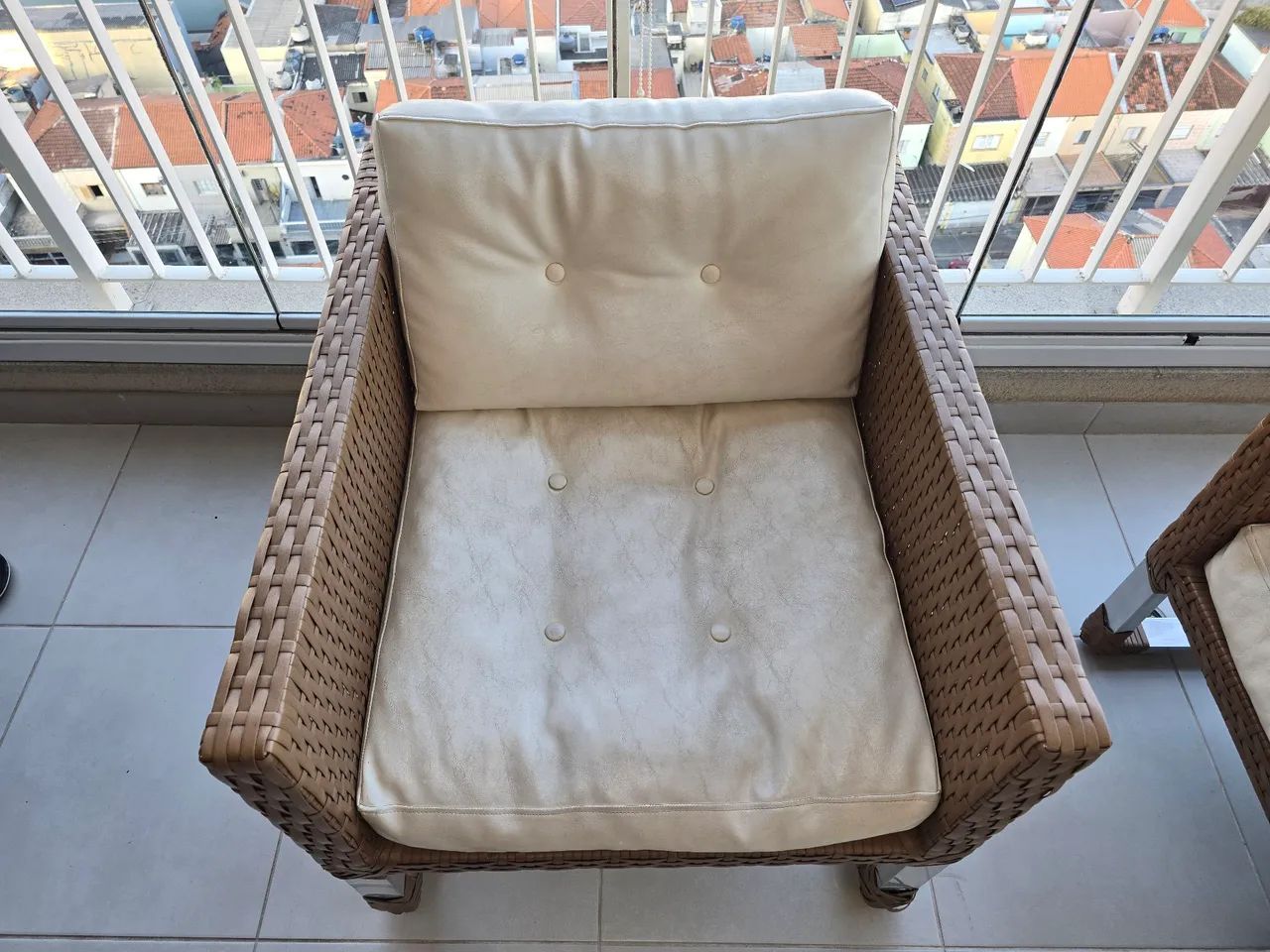 Conjunto poltrona e duas cadeiras em ratan - Foto 3