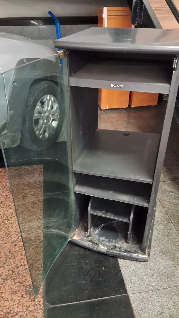 Rack da Sony com defeito na base  - Foto 3