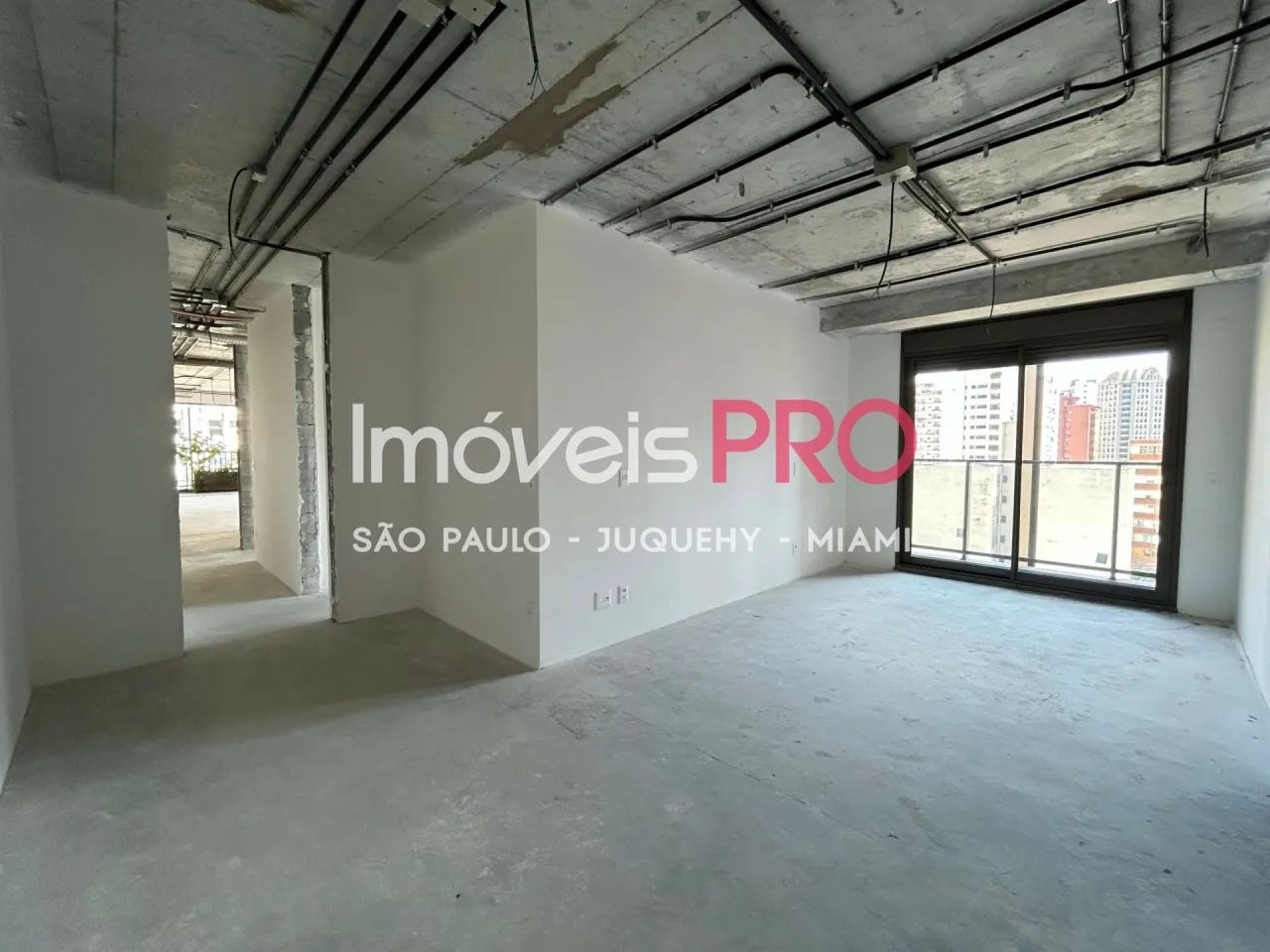 209 m² com natureza e sofisticação no Itaim Bibi | 3 suítes, 3 vagas e depósito - Foto 2