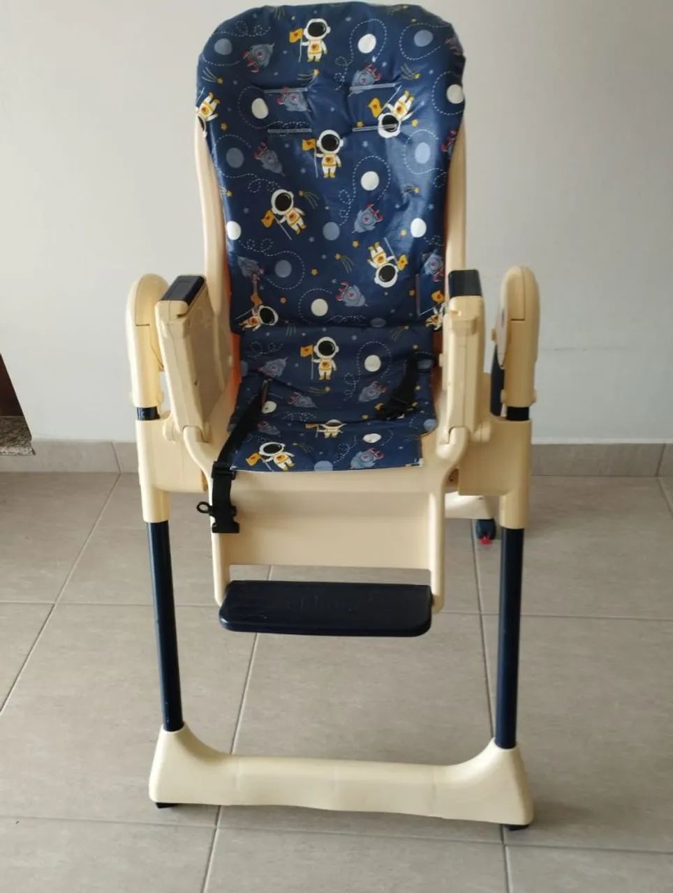 Cadeira de alimentação  - Foto 2