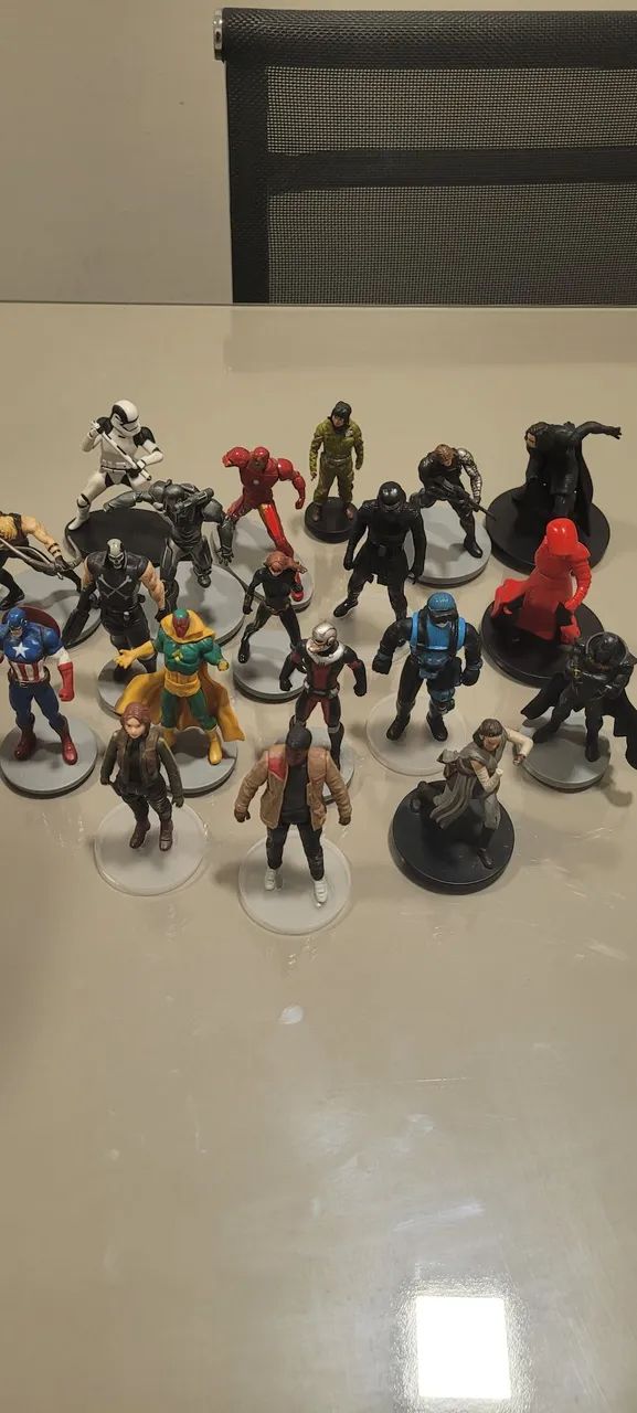 Bonecos Action Figures - Foto 3