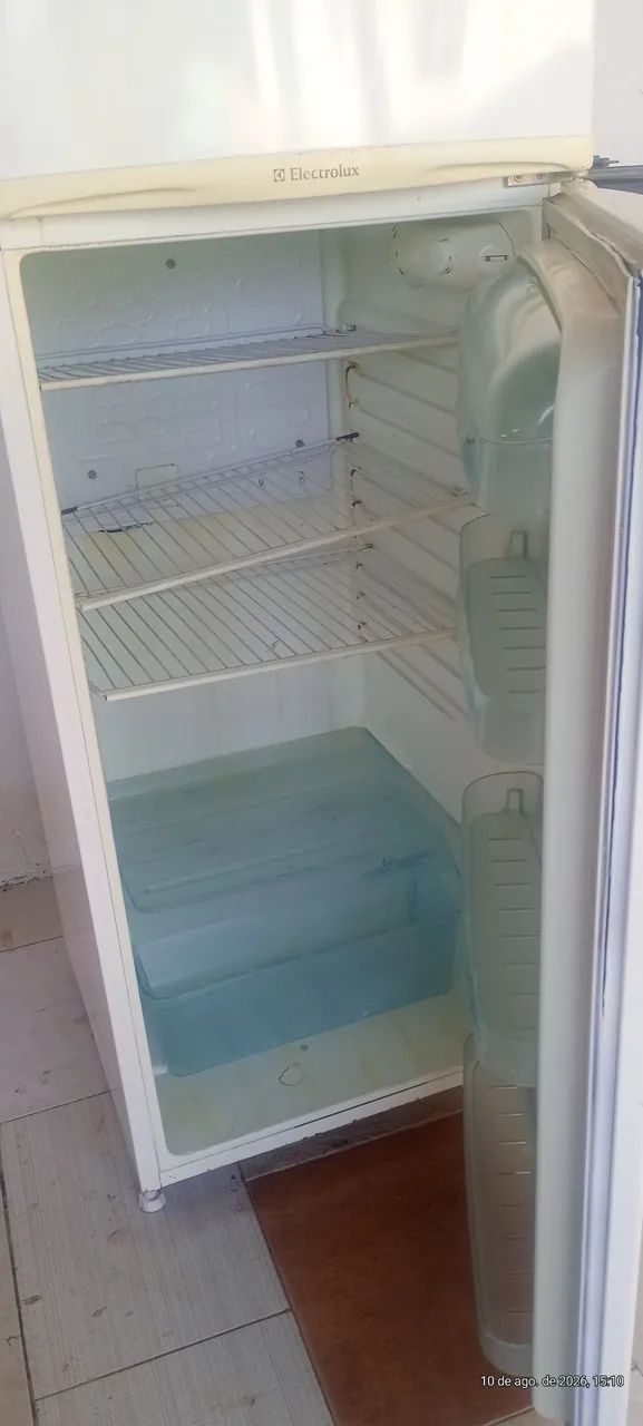Vende-se Geladeira Eletrolux  - Foto 2