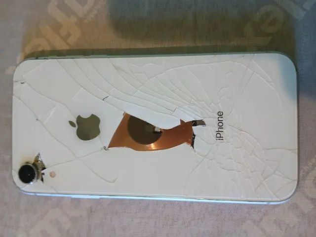 Iphone XR - COM DETALHE - Foto 2