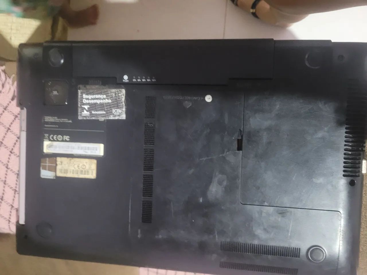 NOTEBOOK  SAMSUNG  15.6  I5 RETIRA PEÇA  80$ - Foto 3