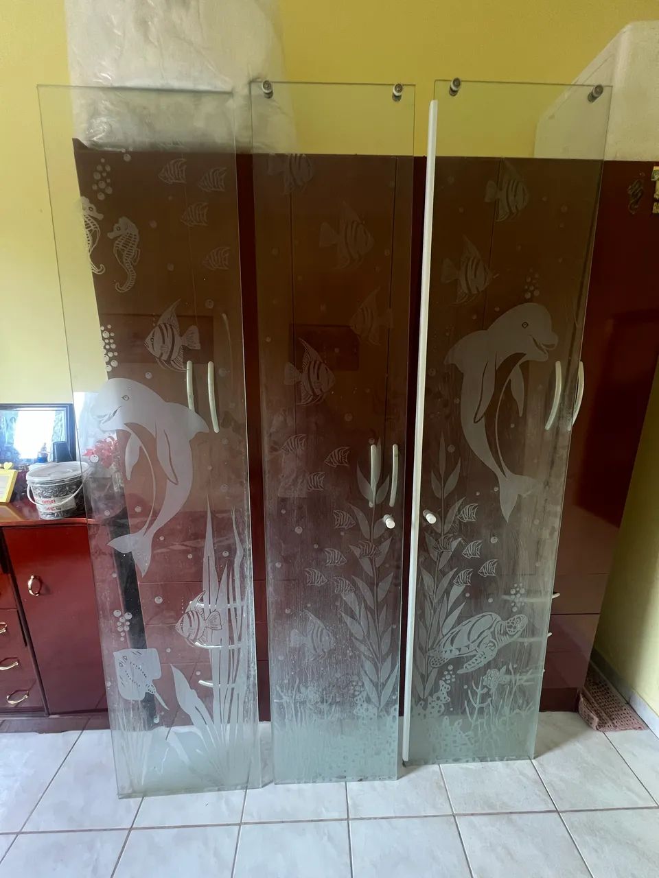 box de banheiro desenhado a jato