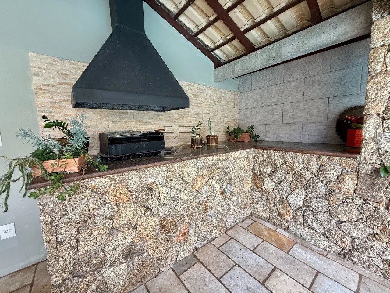 Casa com piscina e 3 dormitórios em Itaguaçu - Foto 3