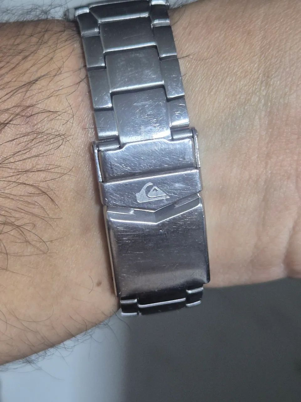 Relógio QUIKSILVER À QUARTZ EM AÇO  ORIGINAL   -   FUNCIONANDO  PERFEITAMENTE - Foto 5