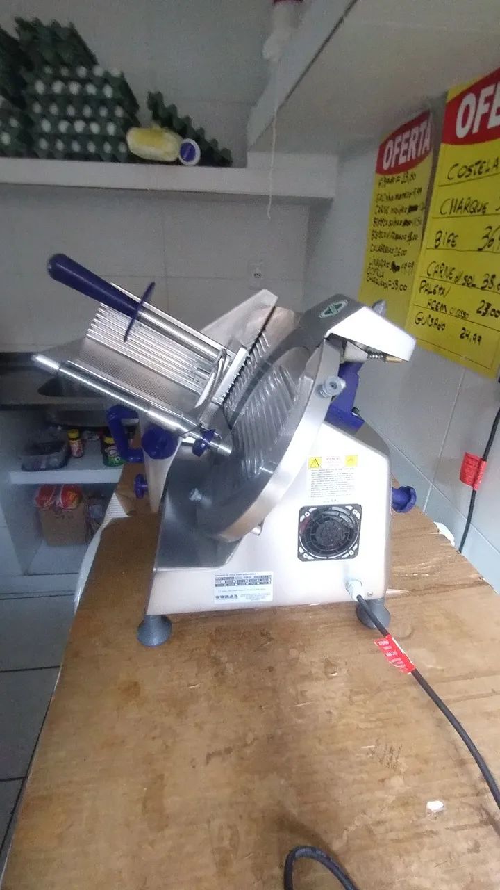 FATIADEIRA DE FRIOS SEMI AUTOMÁTICO GLP 300.MM GURAL  - Foto 5