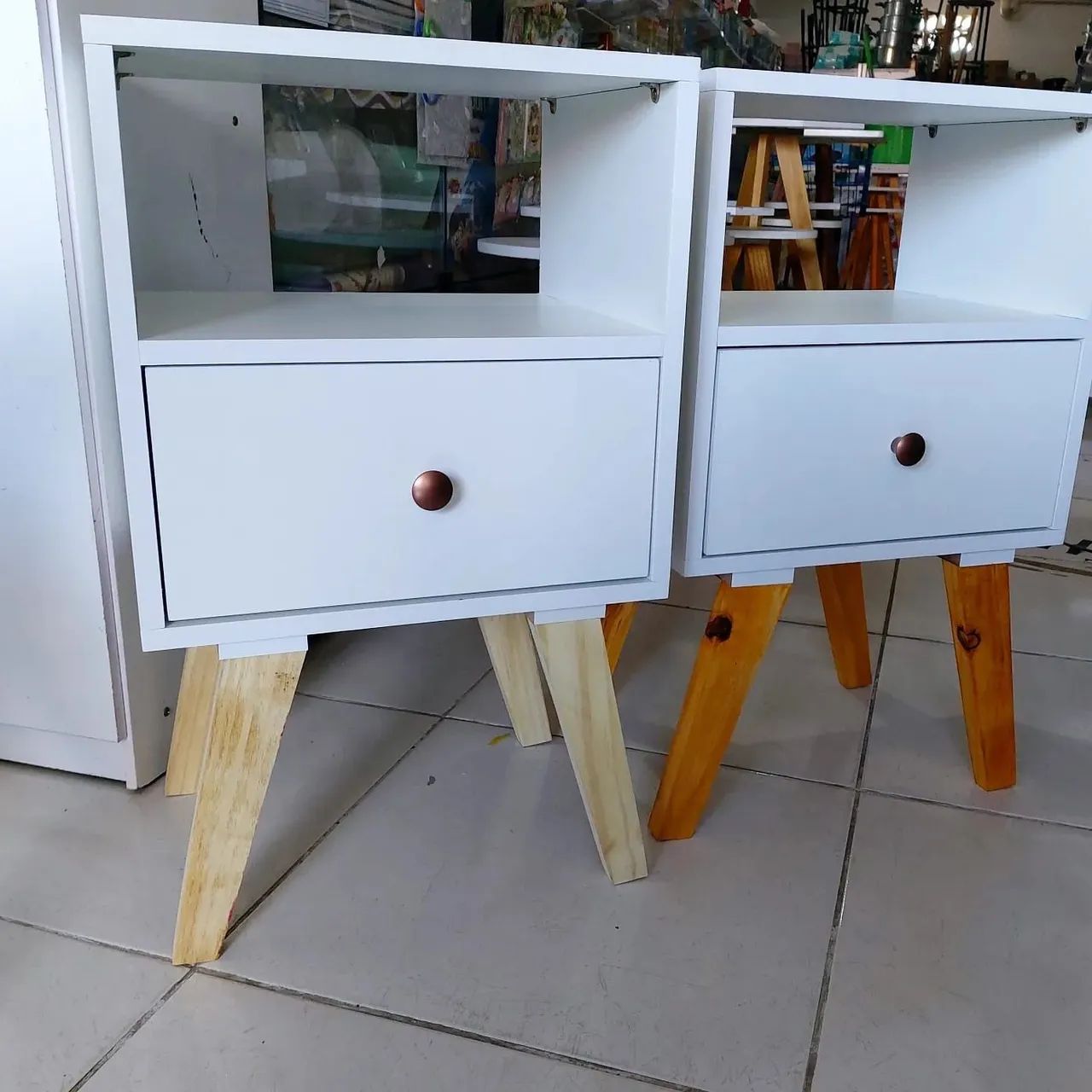 MESA DE CABECEIRA RETRÔ 100% MDF