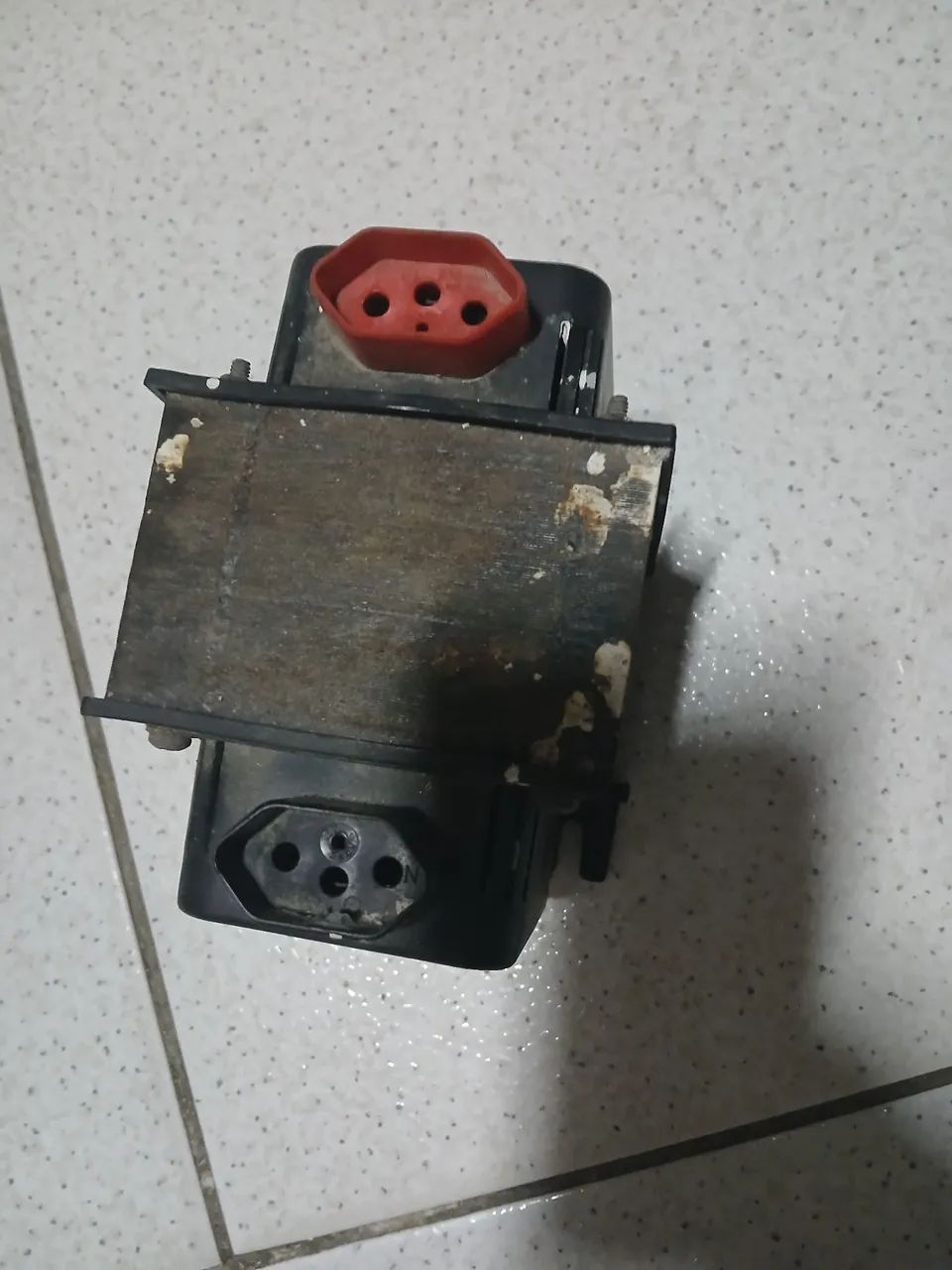 Traz transformador um ar-condicionado. - Foto 2