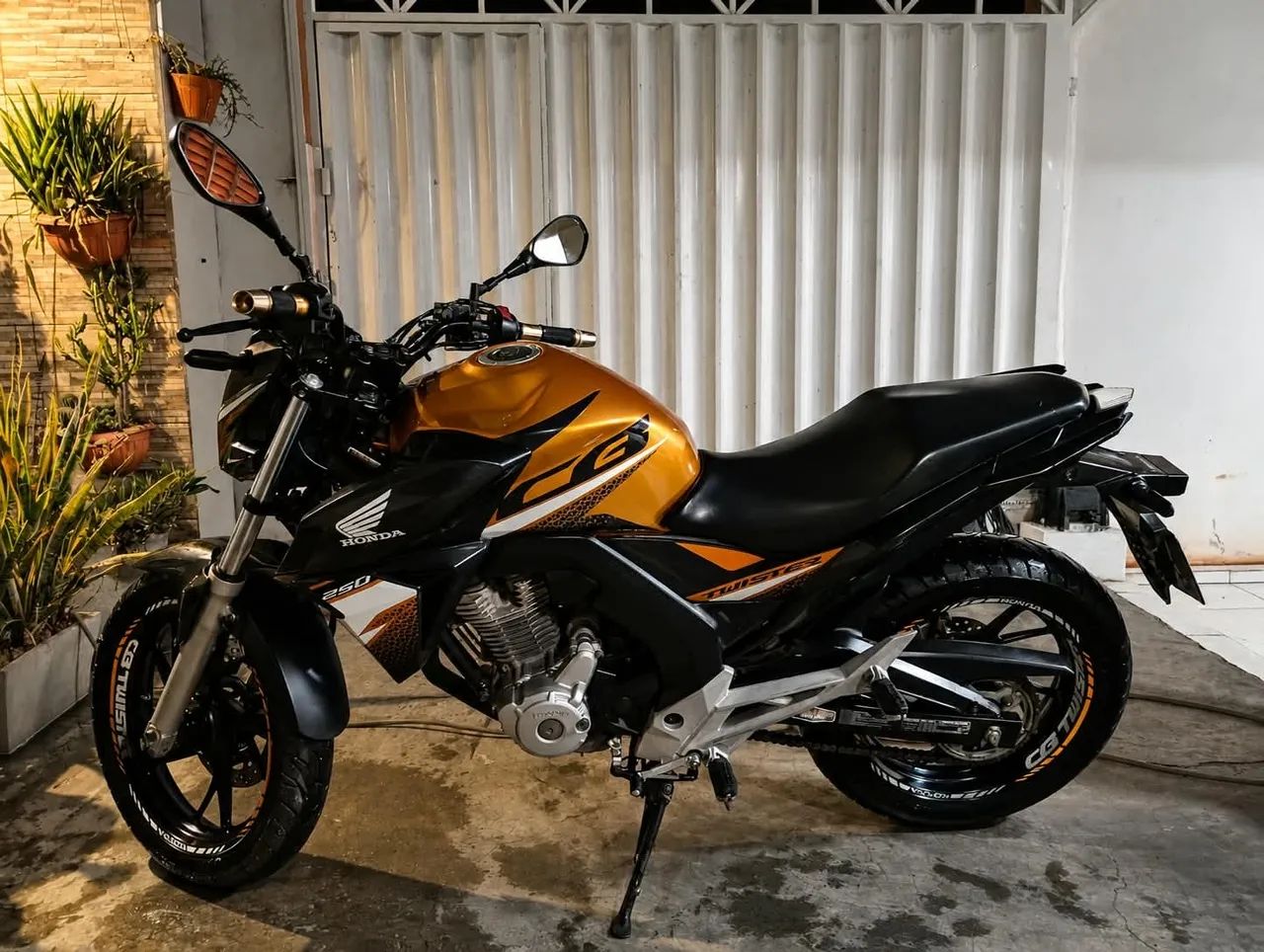 CB TWISTER 250F - Foto 3
