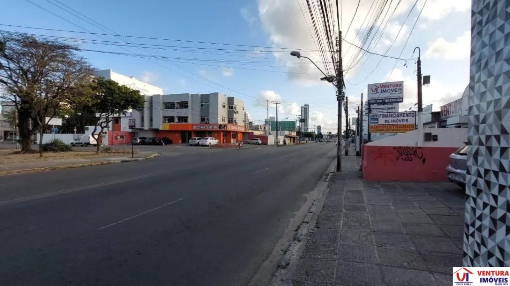 Galpão/Prédio Comercial à Venda em Casa Caiada - Foto 3