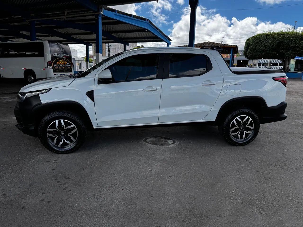 Fiat Strada Endurance 1.4 Flex 8V C 2022 - Foto 2