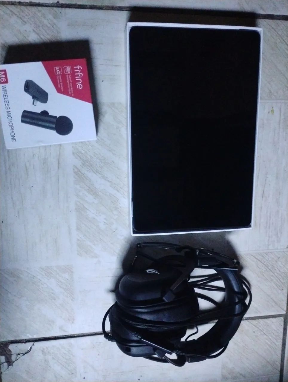 Tablet redmi pad SE 258gb 8 gigas de ram +hedset ravit h2002 d + microfone fifine m6