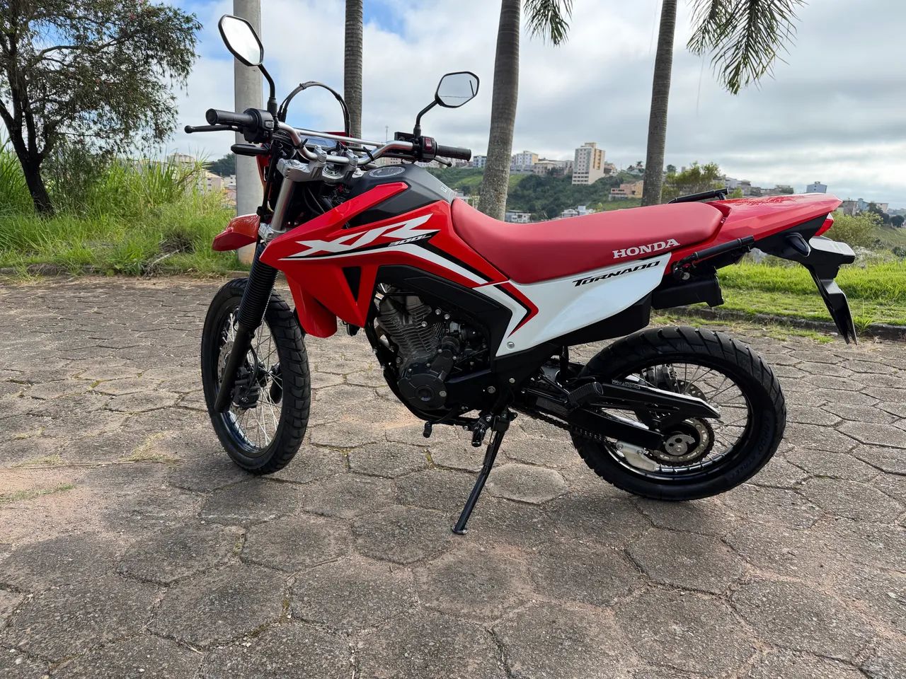 XR 300 tornado 