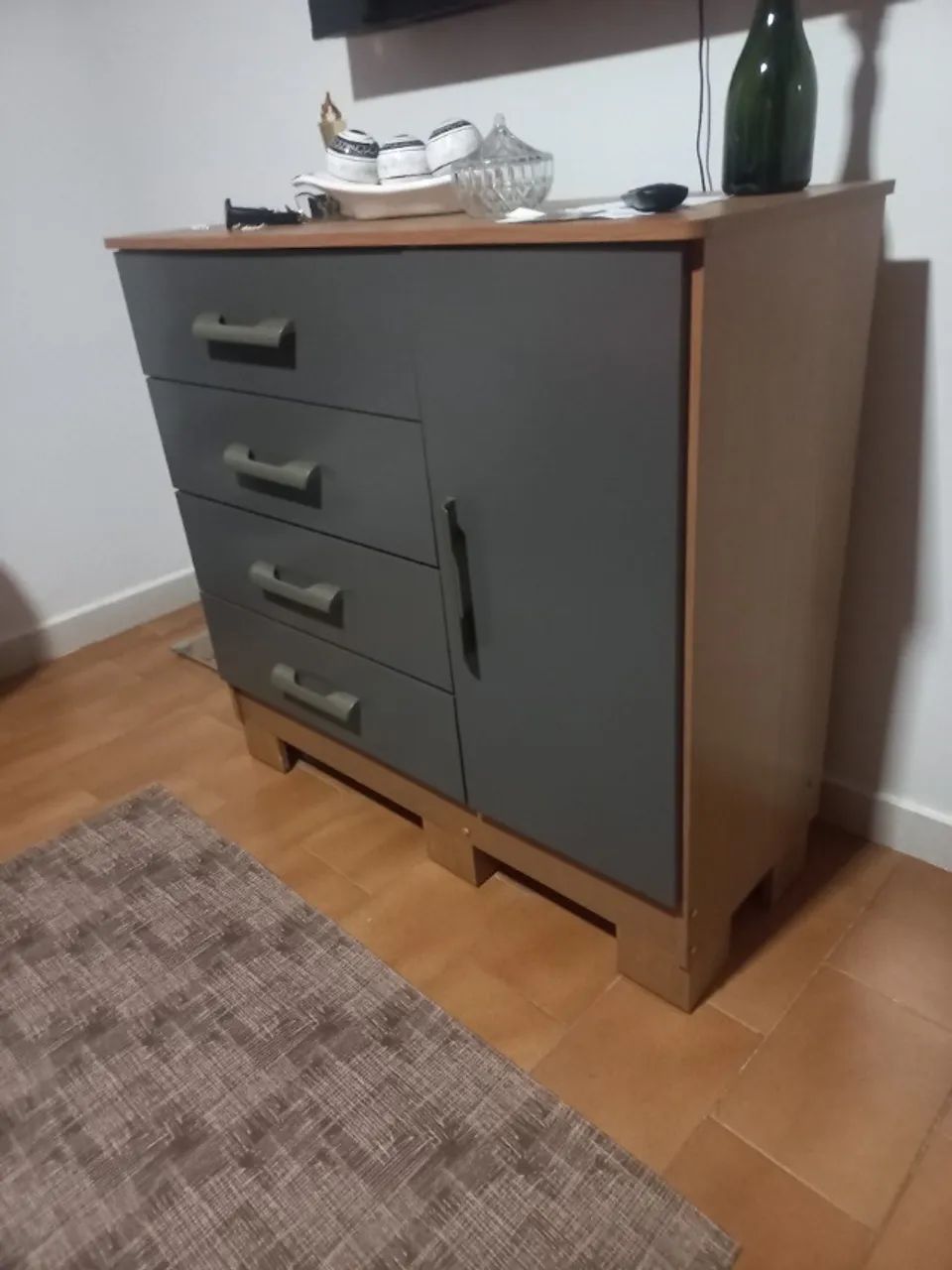 Cômoda  com sapateira  em  perfeito estado - Foto 2