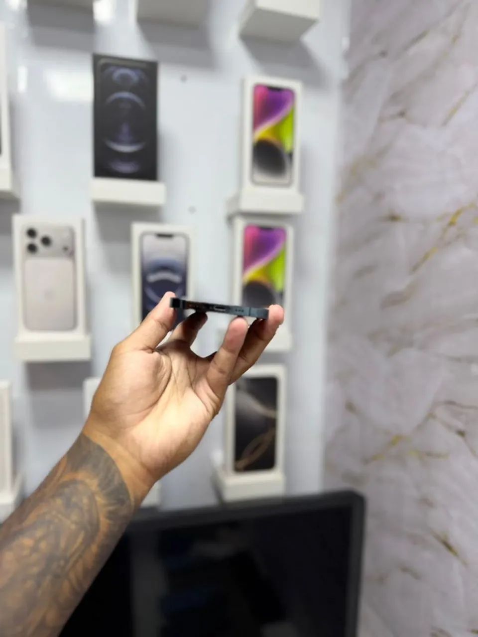 IPHONE 12 PRO 256GB<br>R$ 2.099,00 - Foto 3