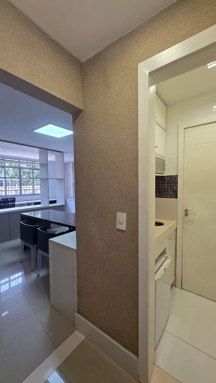 Sala Comercial Mobiliada | 25 m² | Ar-Condicionado | Pronta para Uso