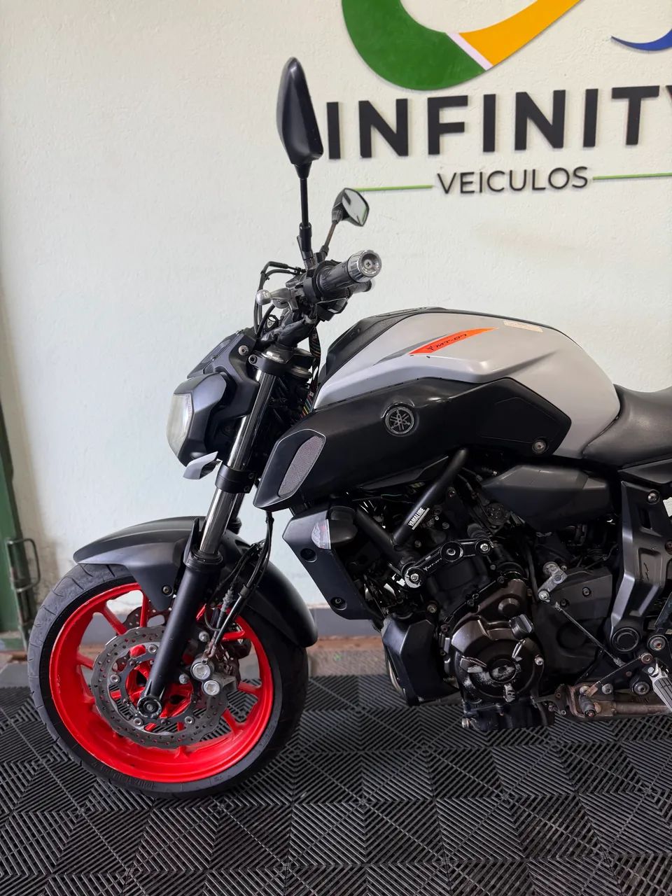 YAMAHA MT07 MT-07  - Foto 4