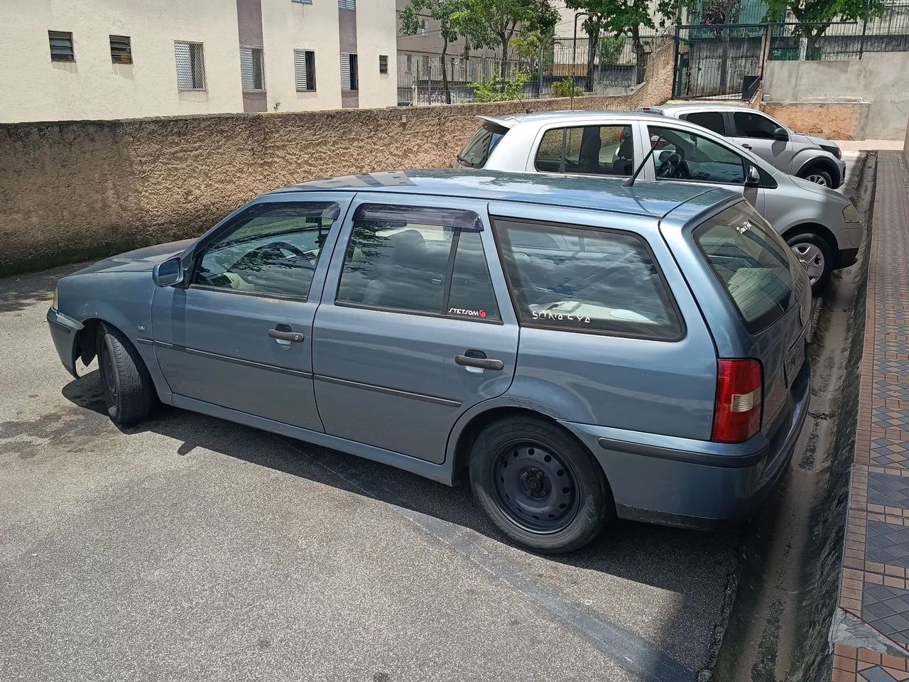 Volkswagen Parati Parati 1000 Mi 16V 2p e 4p 2000