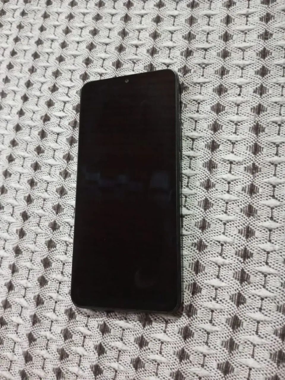 Redmi 13C semi novo  - Foto 2