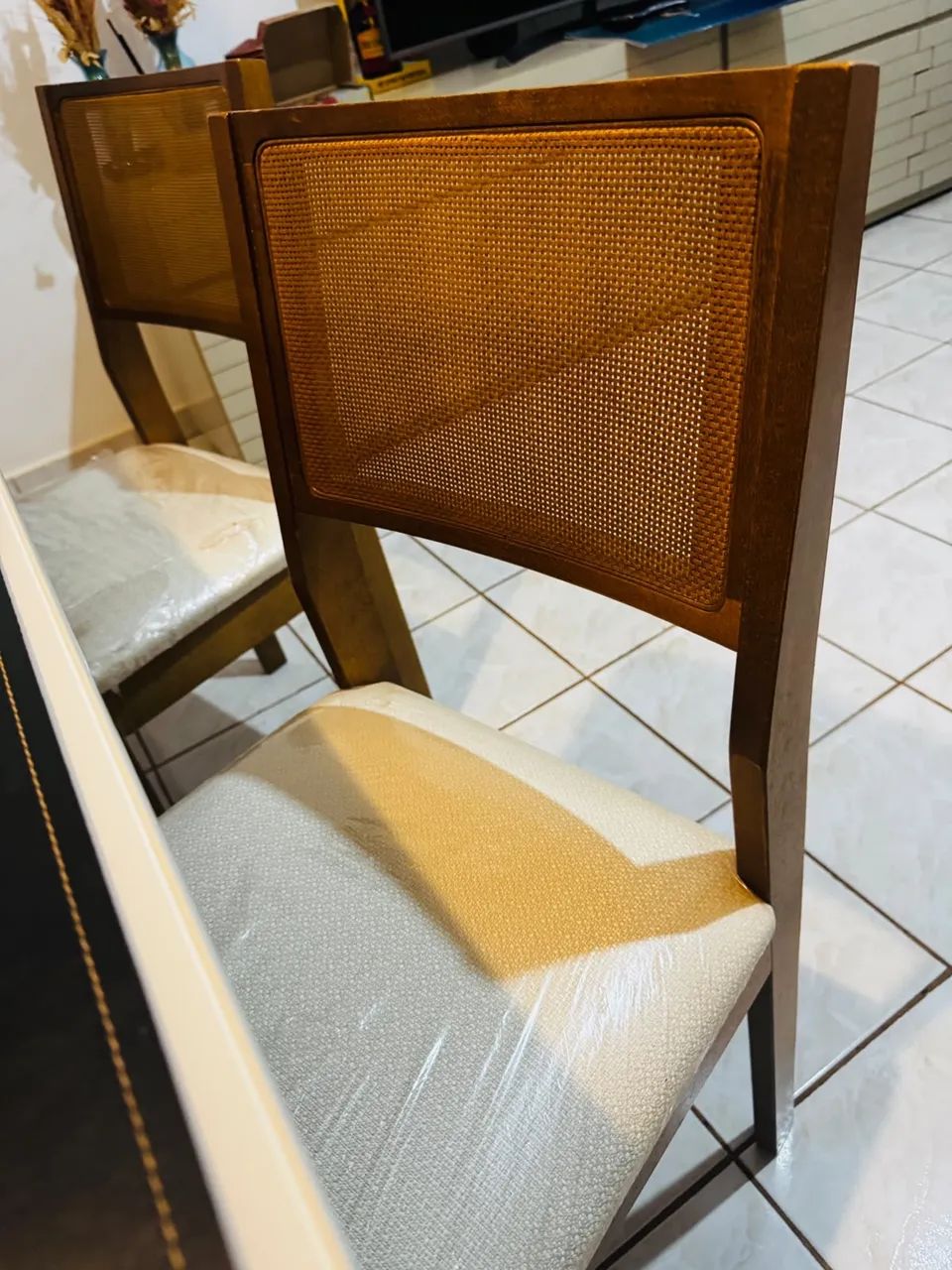 Mesa com tampo de vidro - Foto 3