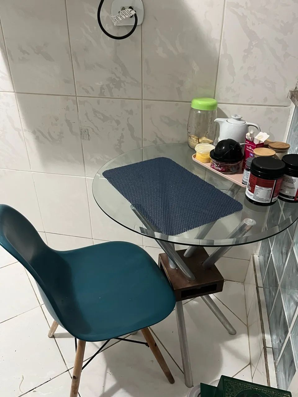 Mesa de vidro com 1 cadeira - Foto 2
