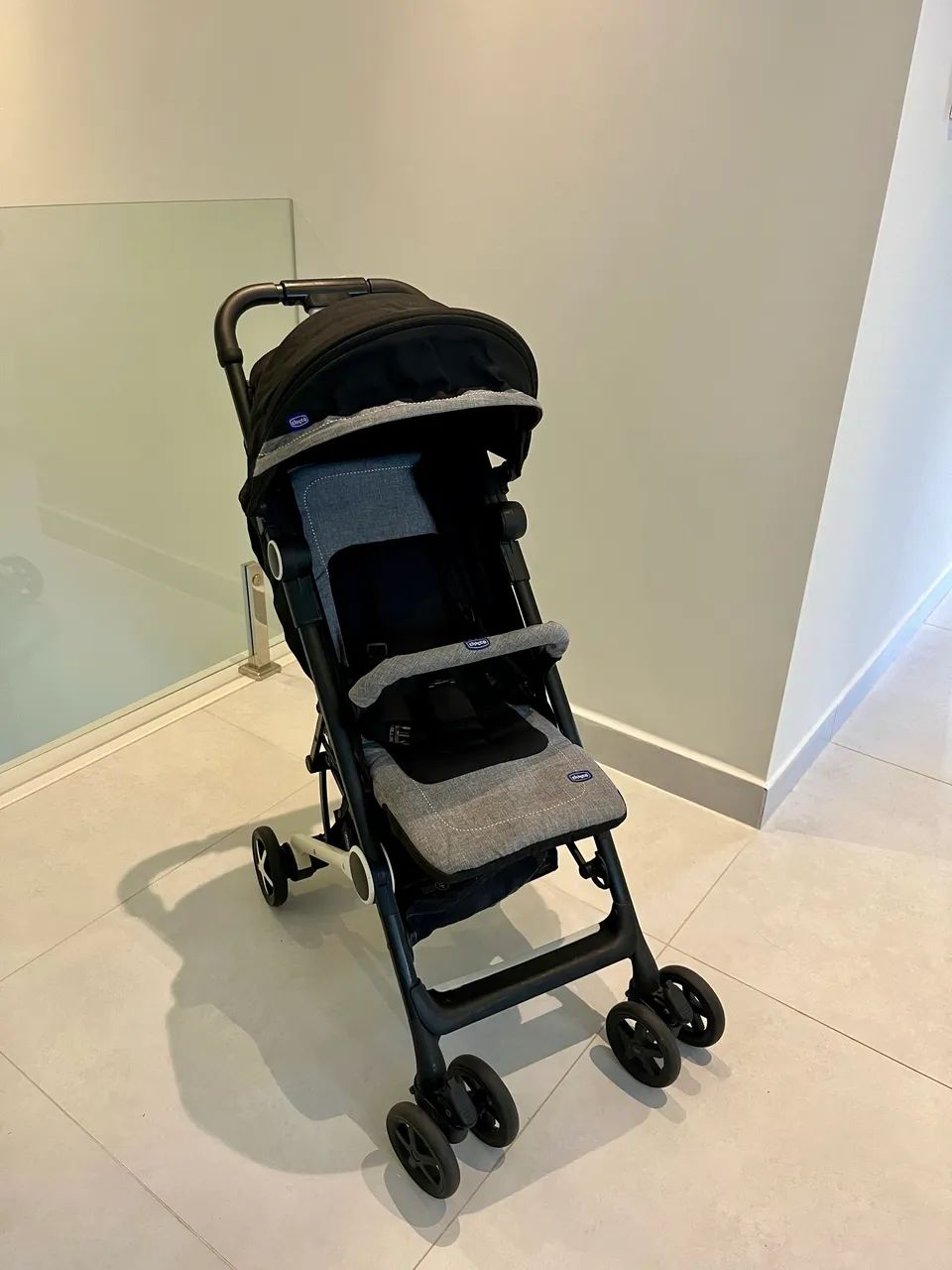 Carrinho de bebê Chicco - Miinimo 2 - Super leve e compacto - Foto 2
