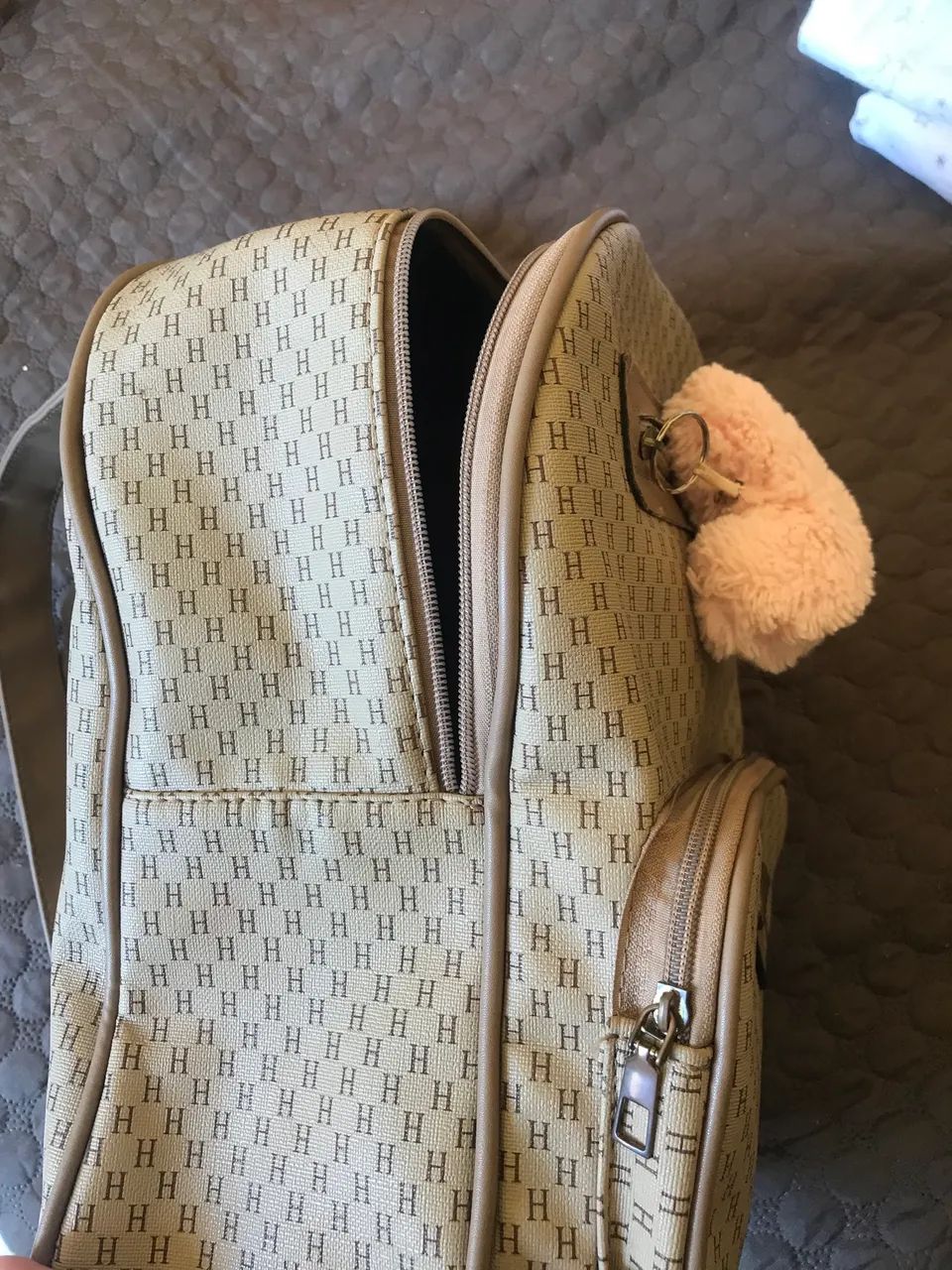 mochila média em ótimo estado! - Foto 2