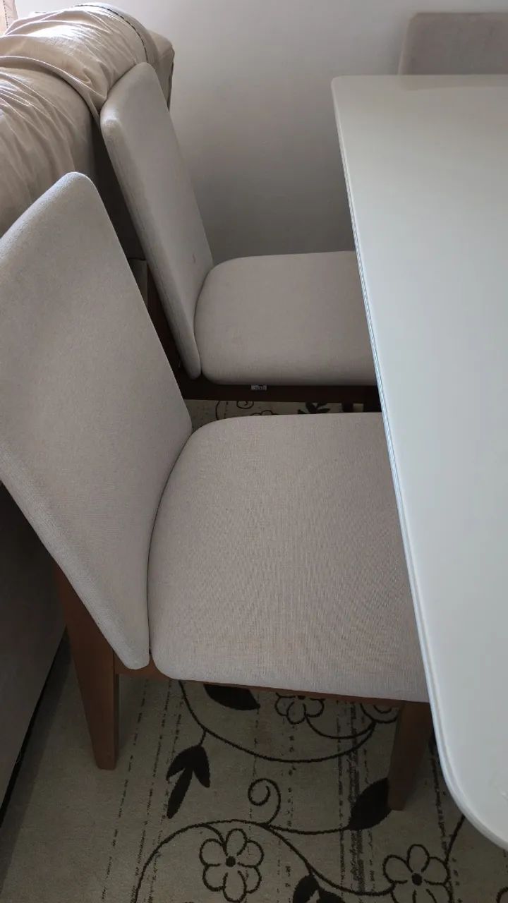 Mesa com 6 cadeiras  - Foto 3