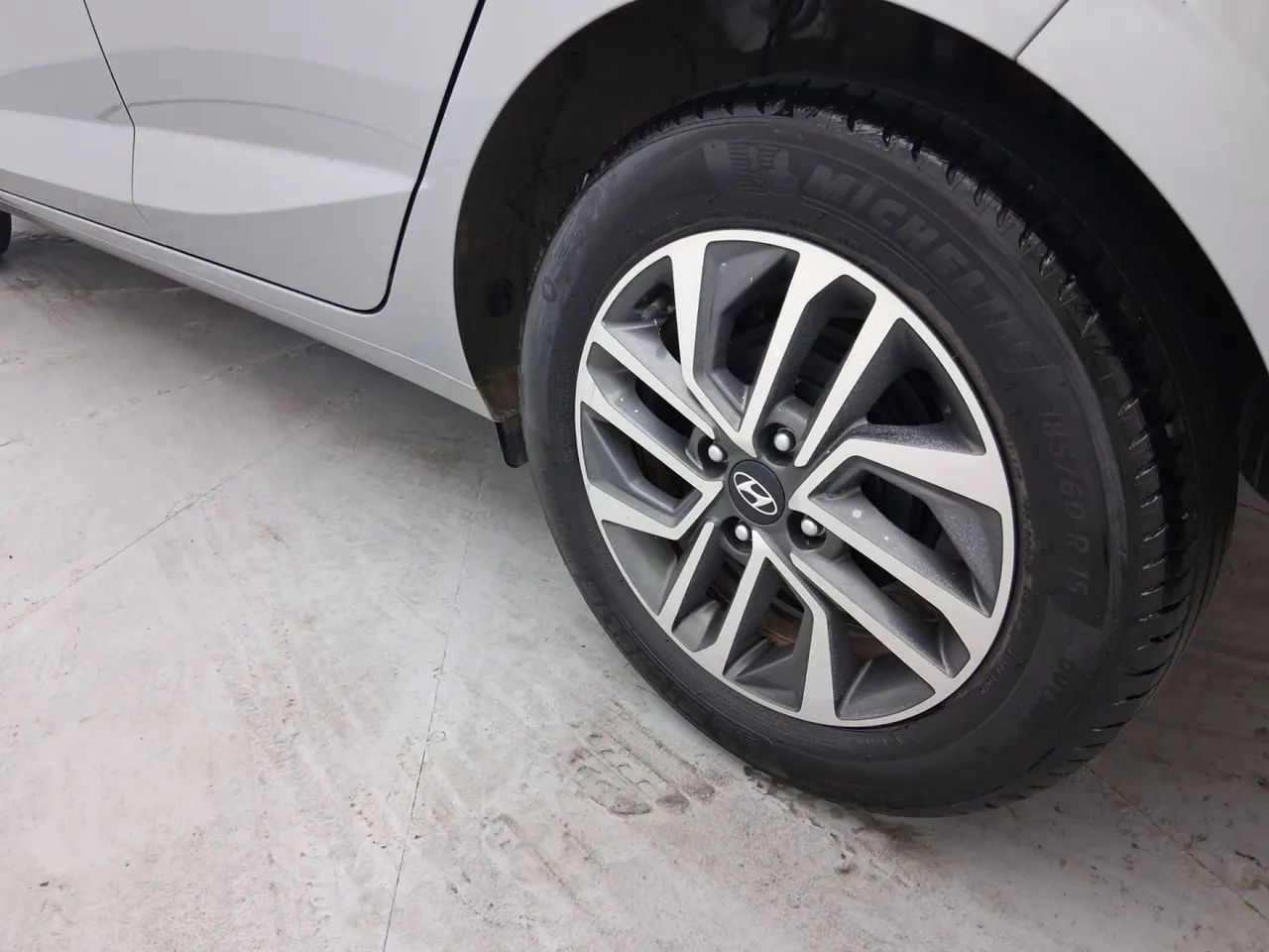 Hyundai HB20 Limited 1.0 Flex 12V Mec., foto 12 de 18