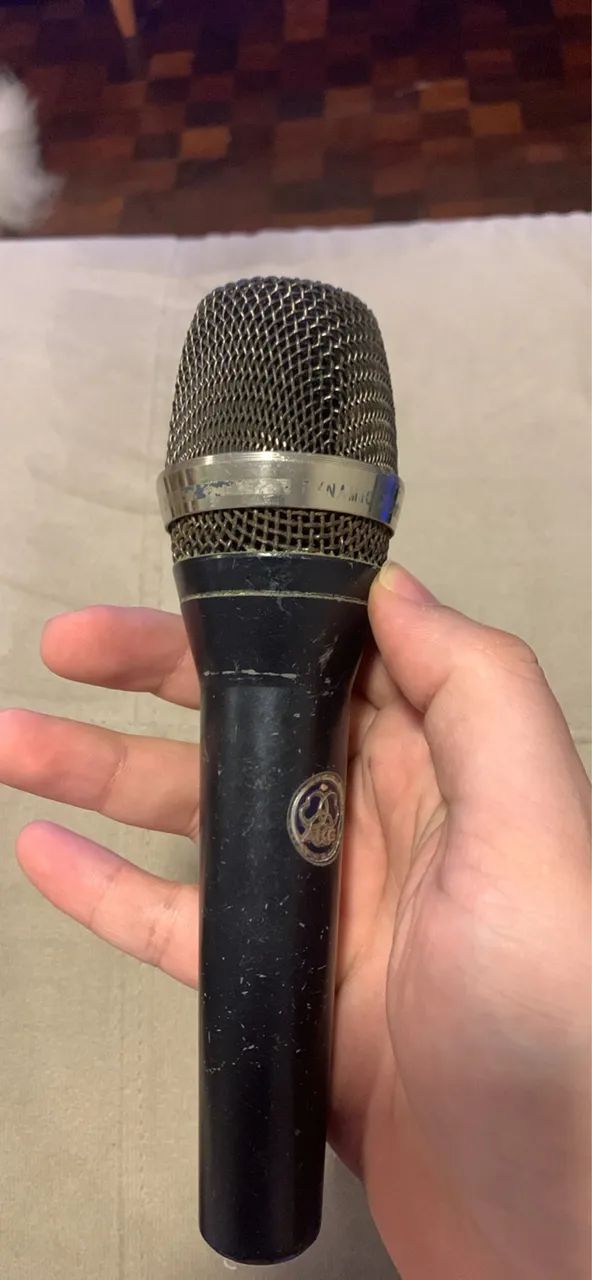 Microfone AKG D7