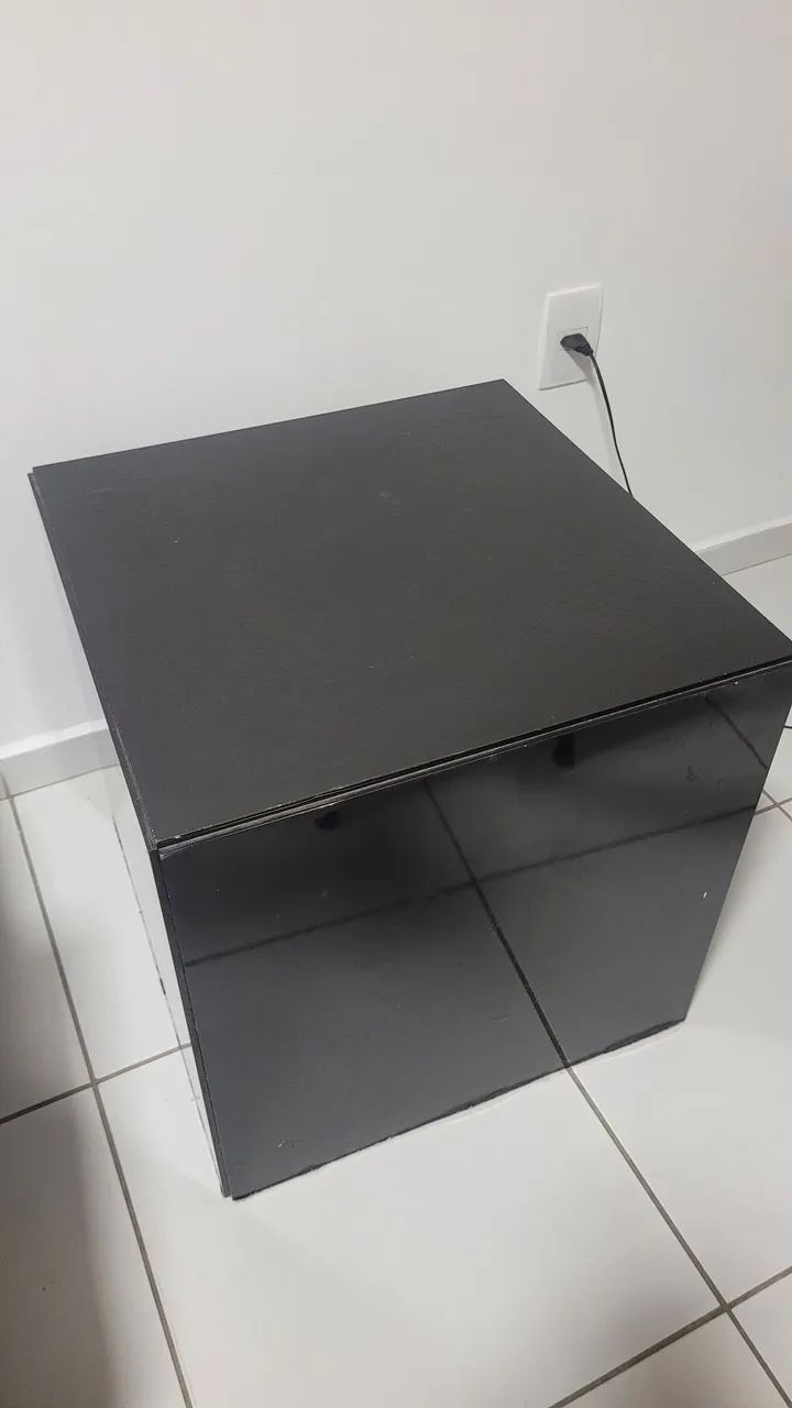 Vendo aparador, painel e lateral 