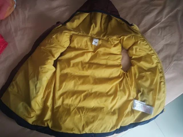 Colete Acolchoado Infantil com Capuz Quechua (Decathlon) - Foto 3