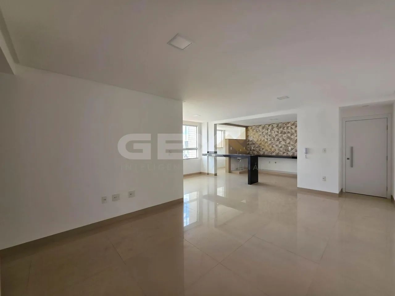 Apartamento à Venda com 03 Quartos no Centro de Divinópolis MG. - Foto 2