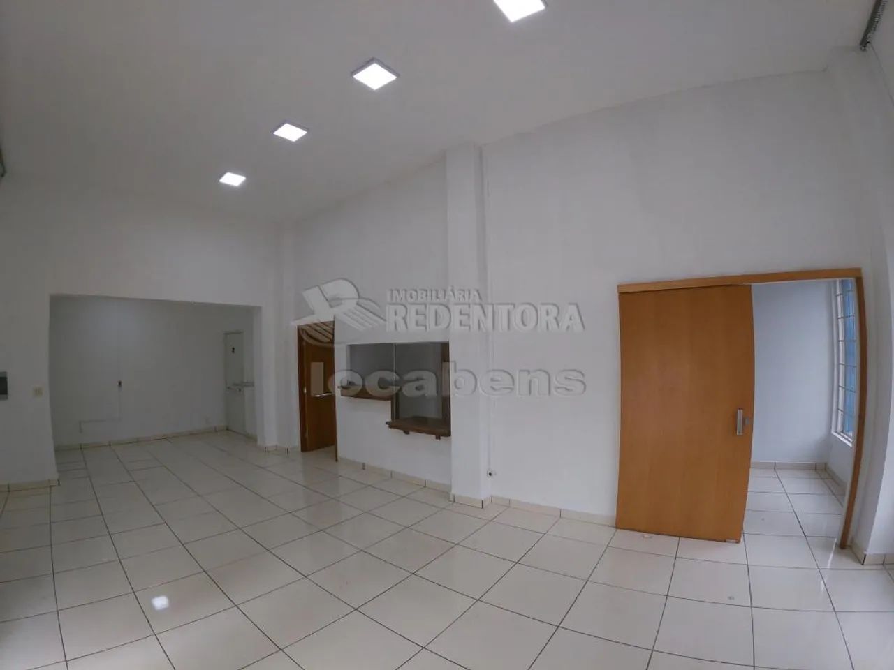 Centro - Salão de esquina com 5 salas e 2 wcs com acessibilidade
