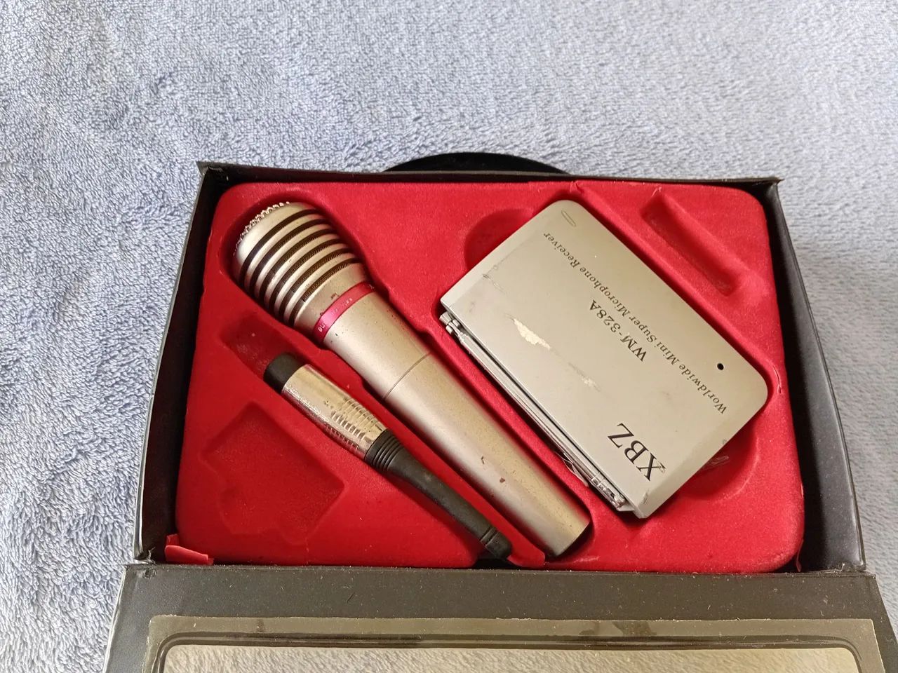 Microfone antigo sem fio, para reparo