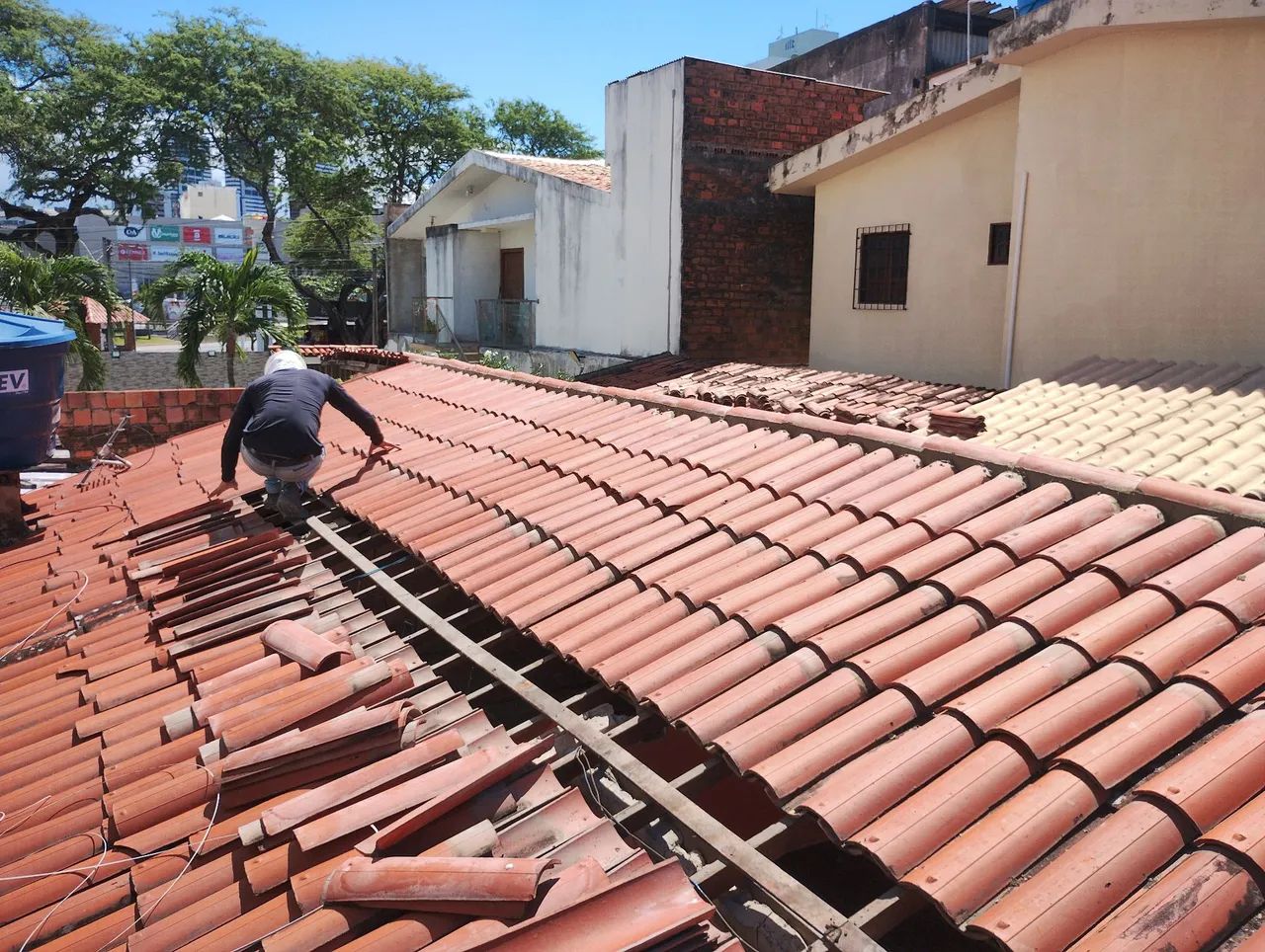 Serviços em telhados - Foto 2