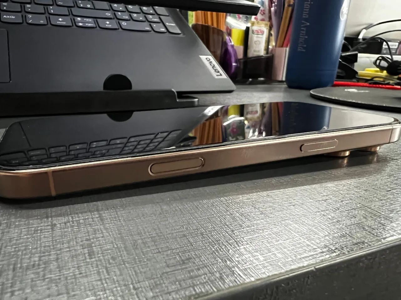 iPhone 16 Pro Max 256GB - Dourado - Foto 2