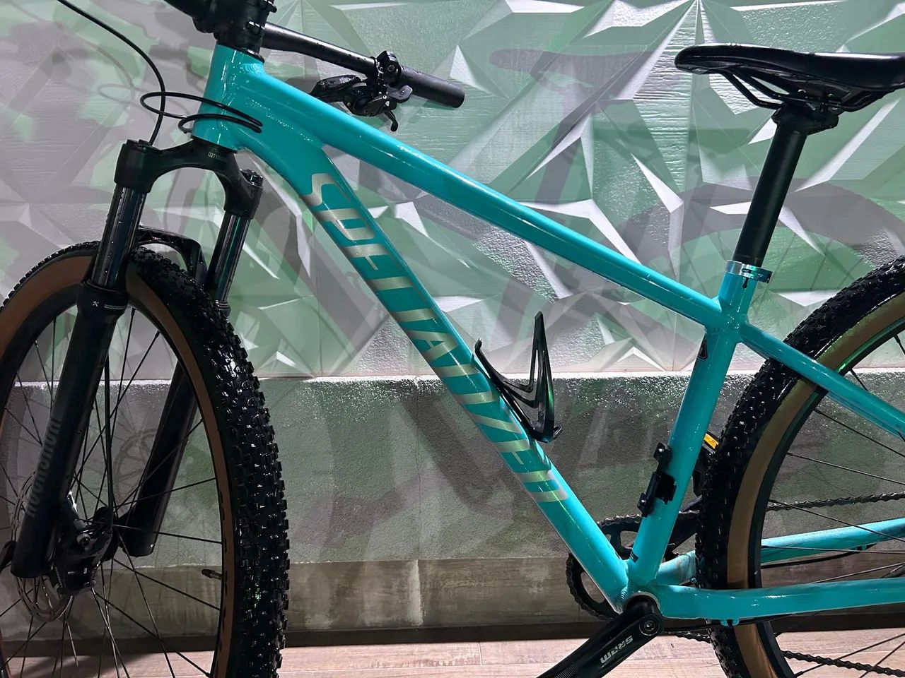 Bicicleta Specialized Rockhopper Expert 29 - Foto 2