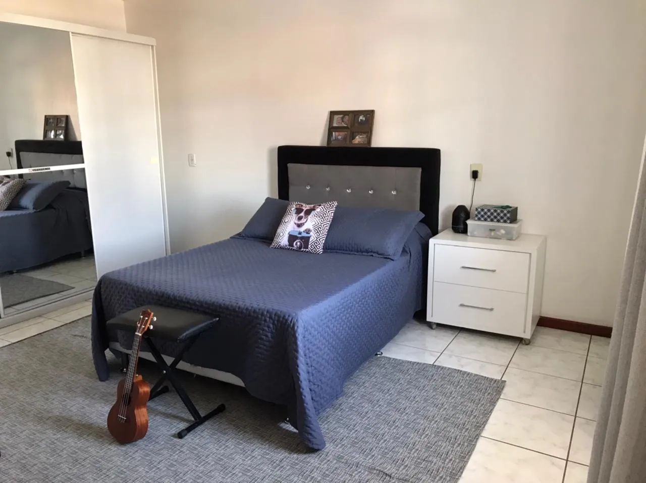 Alugo linda casa ampla e mobiliada - Foto 5