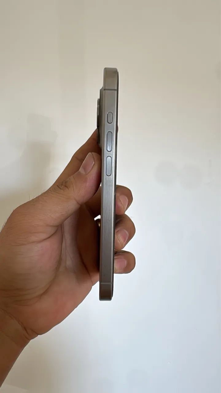 IPhone 15 Pro - Foto 4