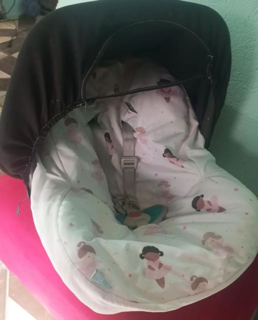 Vendo bebê conforto 