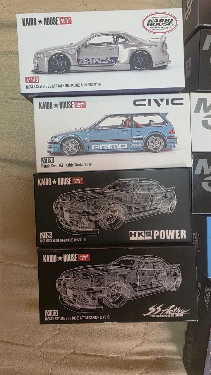 25 miniaturas, Lote de Mini Gt,Pop Race Kaido House. - Brinquedos