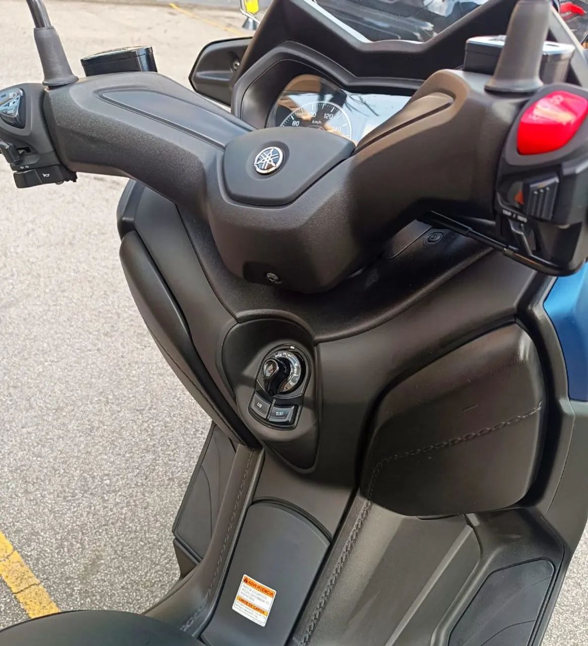 YAMAHA XMAX 2021 AZUL  - Foto 2