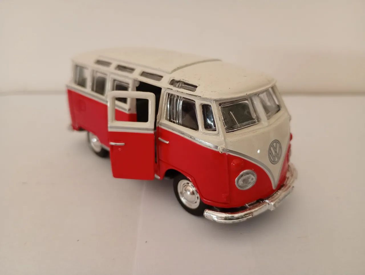 Maisto - Miniatura VW Kombi  - Foto 4