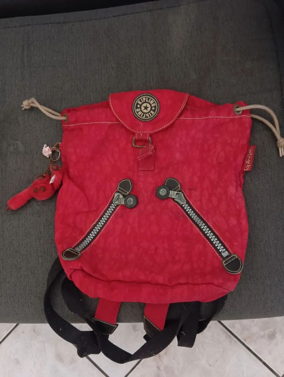 Mochila Kipling vermelha